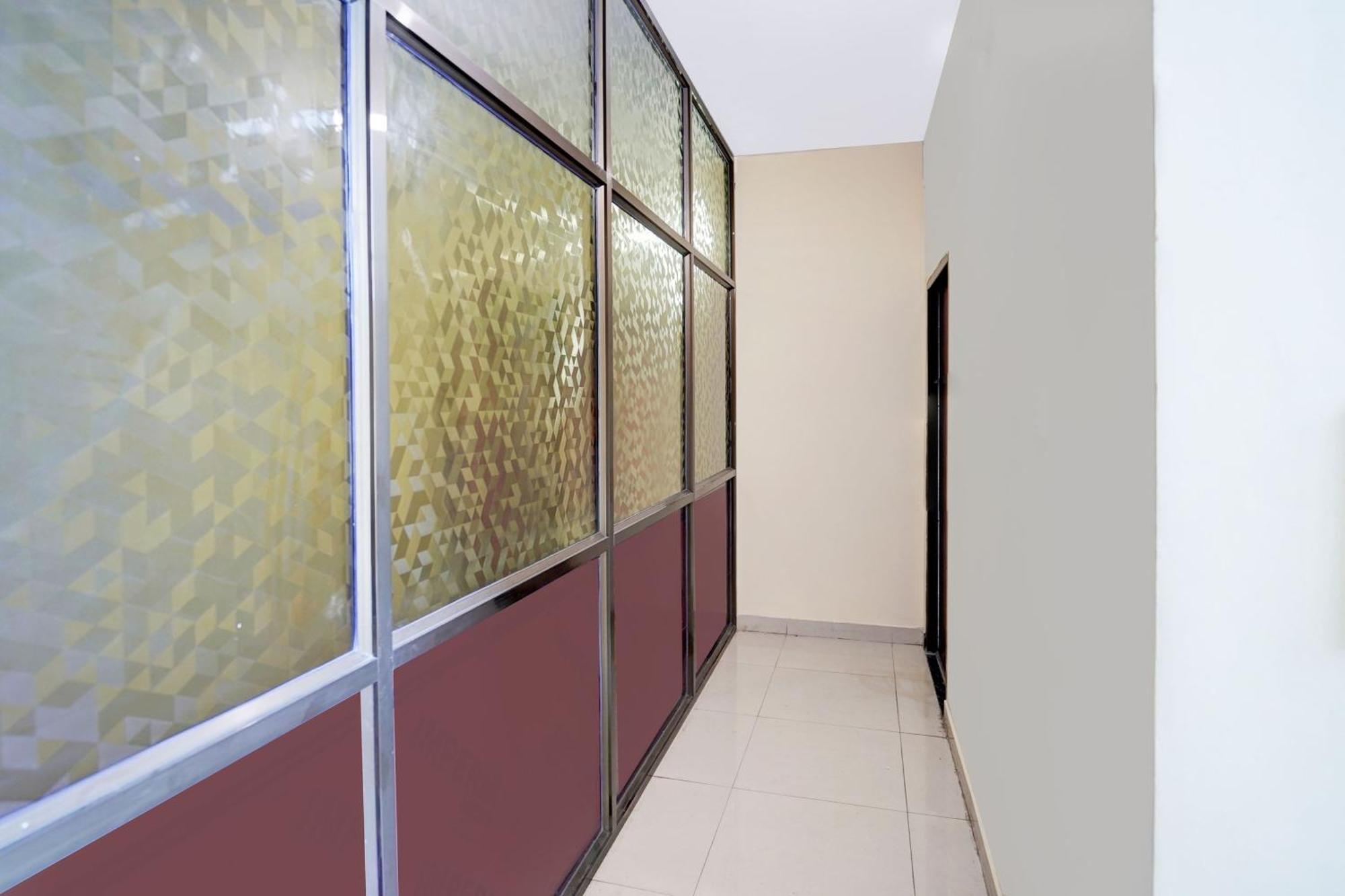 Super Hotel O Blw Kakarmatta Near Banaras Junction Varanasi Eksteriør billede
