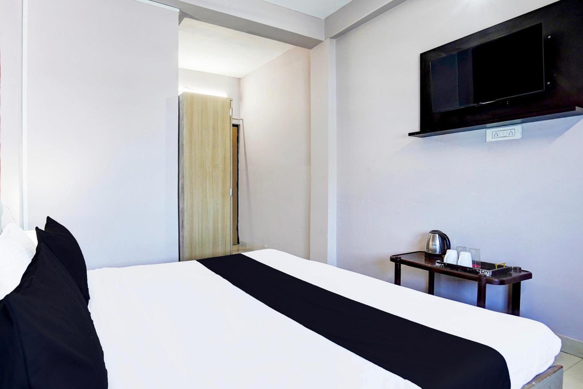 Super Hotel O Blw Kakarmatta Near Banaras Junction Varanasi Eksteriør billede