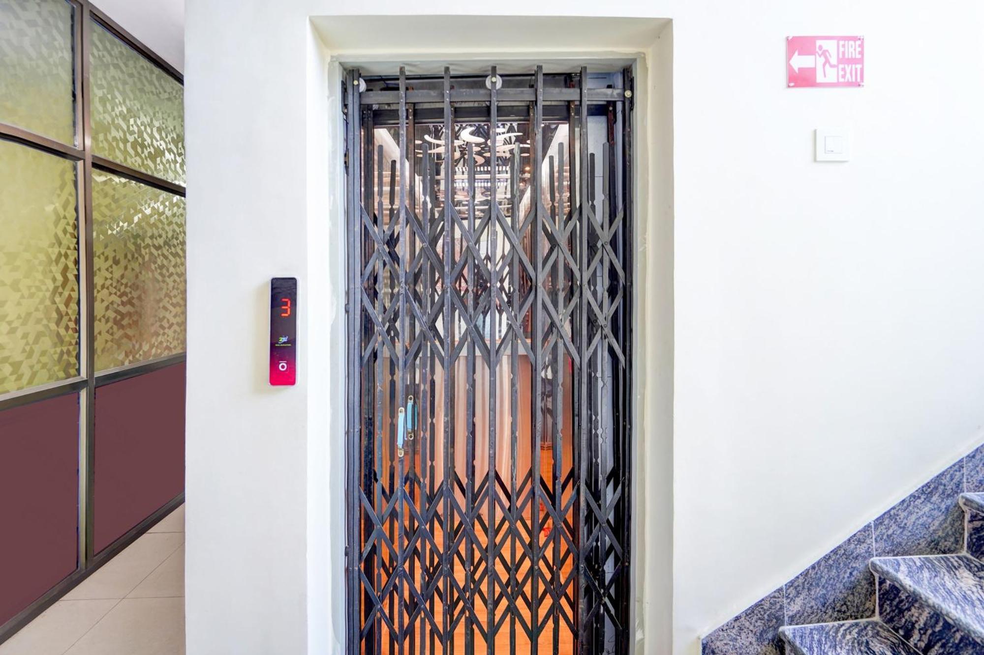 Super Hotel O Blw Kakarmatta Near Banaras Junction Varanasi Eksteriør billede