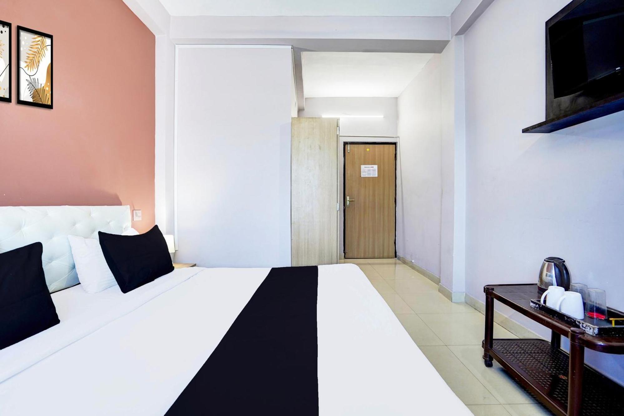 Super Hotel O Blw Kakarmatta Near Banaras Junction Varanasi Eksteriør billede