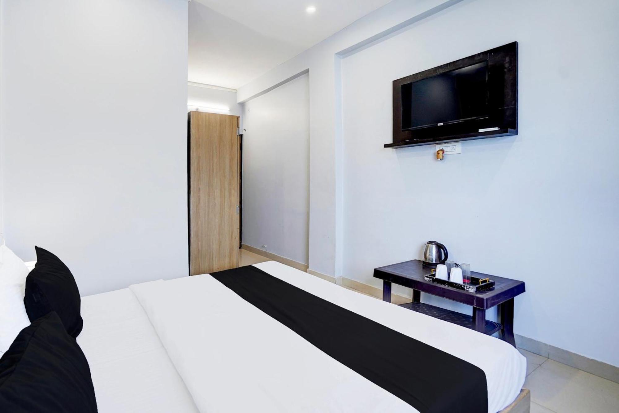 Super Hotel O Blw Kakarmatta Near Banaras Junction Varanasi Eksteriør billede